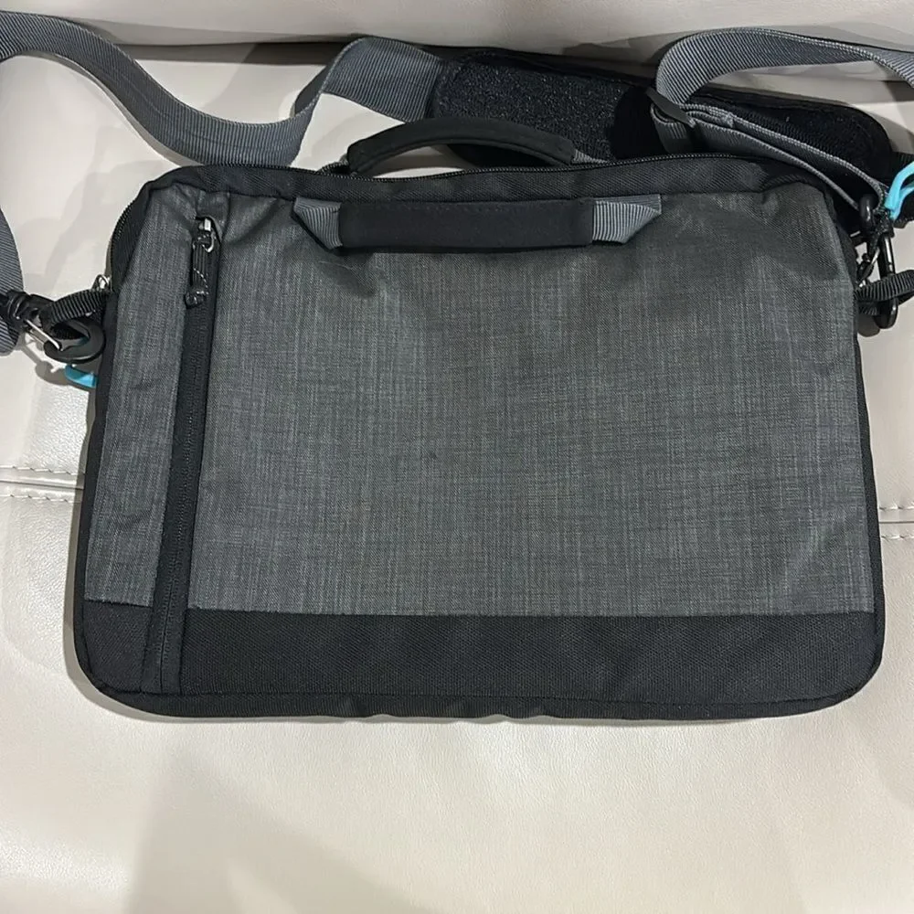 THULE Sweden Strävan TSDA-113 for 13 inch Laptop Notebook Bag - Black & Gray